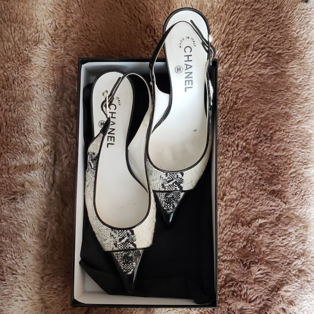 Chanel Slingback Pointed-Toe Heels